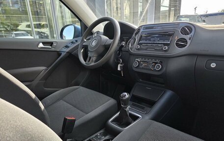 Volkswagen Tiguan I, 2013 год, 950 000 рублей, 10 фотография