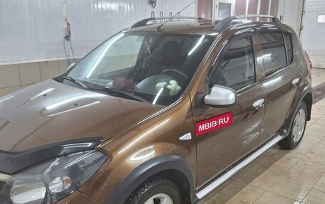Renault Sandero I, 2014 год, 680 000 рублей, 1 фотография