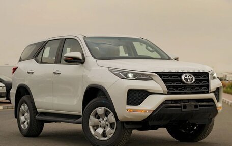 Toyota Fortuner II, 2026 год, 4 690 000 рублей, 3 фотография