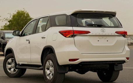 Toyota Fortuner II, 2026 год, 4 690 000 рублей, 4 фотография