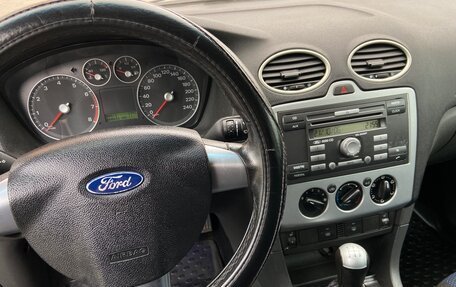 Ford Focus II рестайлинг, 2006 год, 400 000 рублей, 19 фотография