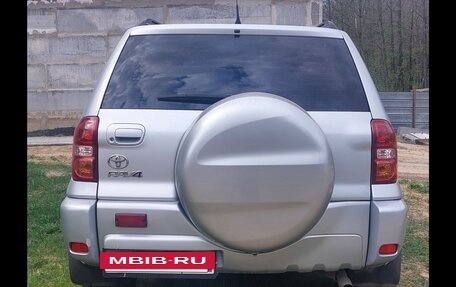 Toyota RAV4, 2004 год, 715 000 рублей, 3 фотография