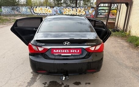 Hyundai Sonata VI, 2012 год, 870 000 рублей, 4 фотография