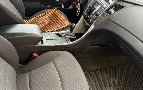 Hyundai Sonata VI, 2012 год, 870 000 рублей, 16 фотография