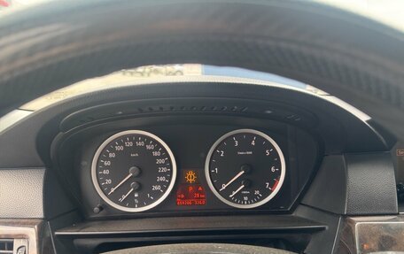 BMW 5 серия, 2004 год, 1 145 000 рублей, 8 фотография