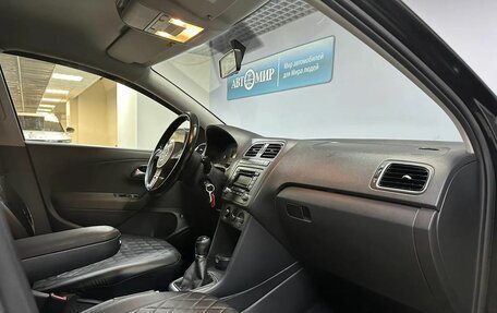Volkswagen Polo VI (EU Market), 2012 год, 850 000 рублей, 11 фотография
