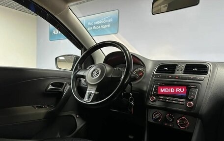 Volkswagen Polo VI (EU Market), 2012 год, 850 000 рублей, 14 фотография