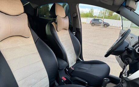 Hyundai Solaris II рестайлинг, 2012 год, 950 000 рублей, 15 фотография