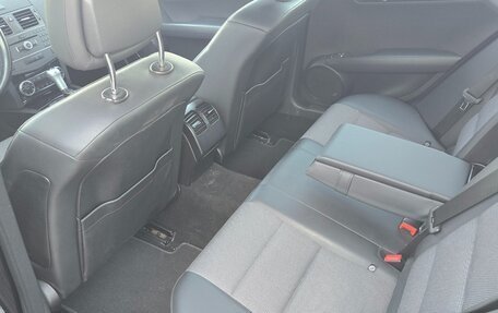 Mercedes-Benz C-Класс, 2011 год, 1 390 000 рублей, 21 фотография