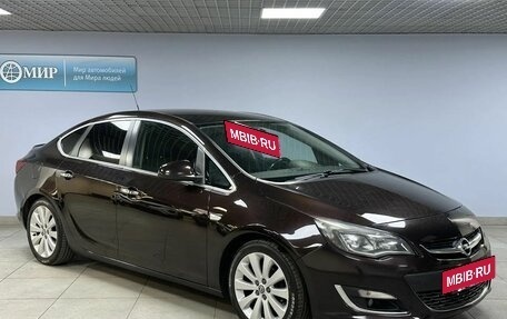 Opel Astra J, 2013 год, 712 000 рублей, 3 фотография