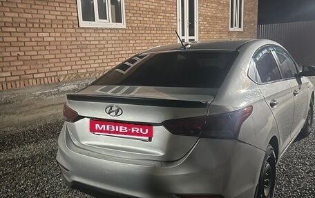 Hyundai Solaris II рестайлинг, 2017 год, 745 000 рублей, 9 фотография