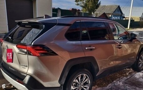 Toyota RAV4, 2025 год, 4 150 000 рублей, 4 фотография