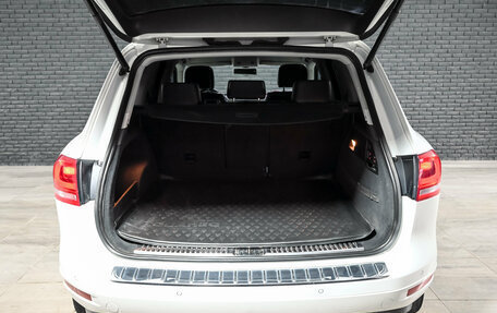 Volkswagen Touareg III, 2013 год, 1 990 000 рублей, 7 фотография