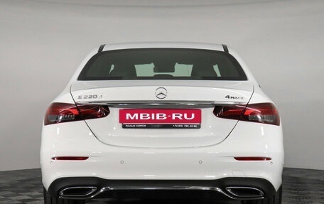 Mercedes-Benz E-Класс, 2021 год, 5 447 000 рублей, 6 фотография