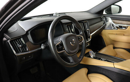 Volvo S90 II рестайлинг, 2021 год, 3 950 000 рублей, 9 фотография