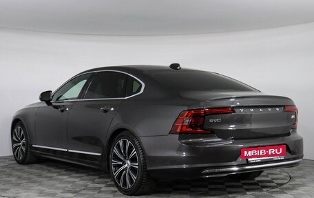 Volvo S90 II рестайлинг, 2021 год, 3 950 000 рублей, 7 фотография