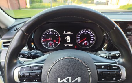 KIA K5, 2021 год, 2 600 000 рублей, 11 фотография