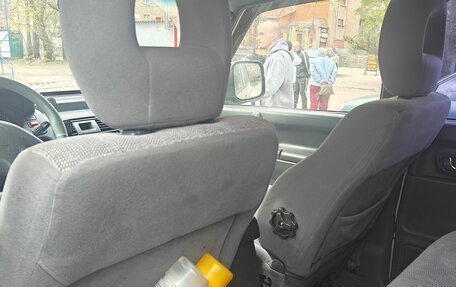 Mitsubishi Pajero III рестайлинг, 2002 год, 690 000 рублей, 4 фотография