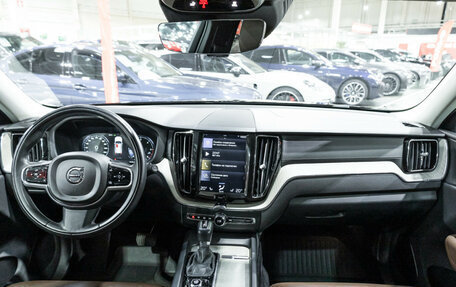 Volvo XC60 II, 2019 год, 3 749 700 рублей, 13 фотография