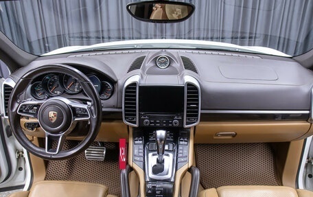 Porsche Cayenne III, 2017 год, 3 500 000 рублей, 14 фотография