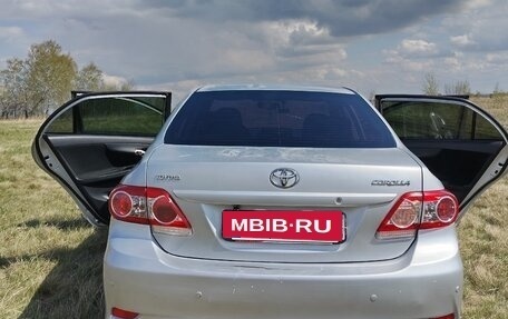 Toyota Corolla, 2011 год, 900 000 рублей, 7 фотография