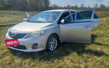 Toyota Corolla, 2011 год, 900 000 рублей, 4 фотография