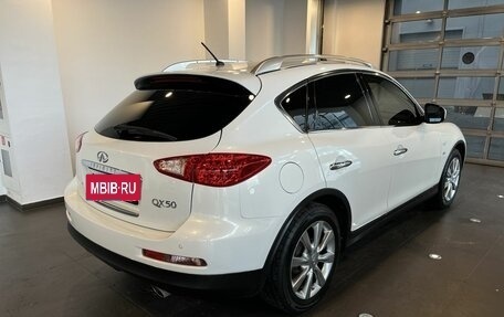 Infiniti QX50 I рестайлинг, 2013 год, 1 930 000 рублей, 3 фотография