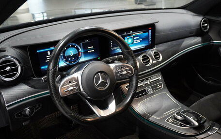 Mercedes-Benz E-Класс, 2019 год, 3 275 000 рублей, 13 фотография