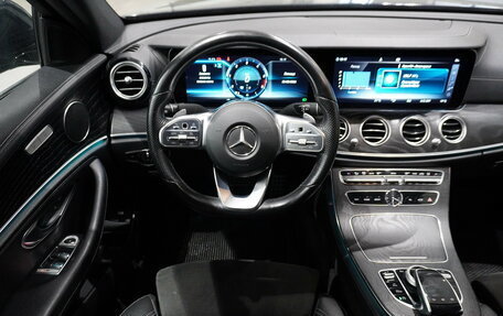 Mercedes-Benz E-Класс, 2019 год, 3 275 000 рублей, 21 фотография