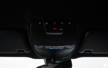 Mercedes-Benz E-Класс, 2019 год, 3 275 000 рублей, 26 фотография