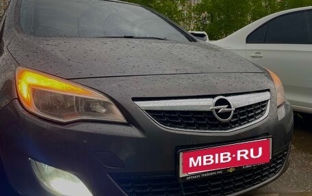 Opel Astra J, 2010 год, 540 000 рублей, 1 фотография