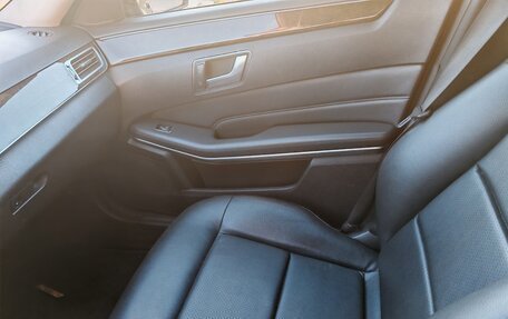 Mercedes-Benz E-Класс, 2015 год, 1 250 000 рублей, 6 фотография