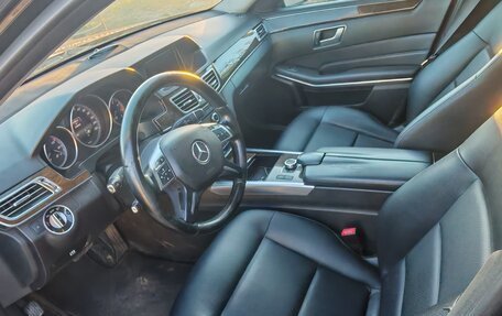 Mercedes-Benz E-Класс, 2015 год, 1 250 000 рублей, 5 фотография