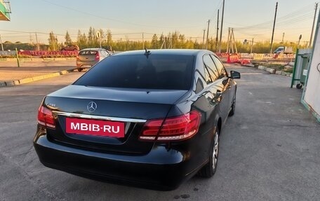Mercedes-Benz E-Класс, 2015 год, 1 250 000 рублей, 2 фотография