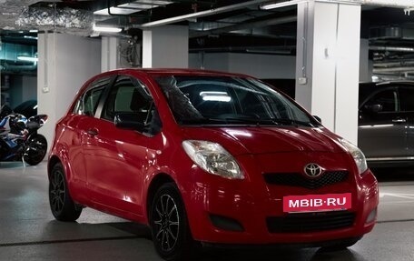 Toyota Yaris III рестайлинг, 2010 год, 520 000 рублей, 5 фотография