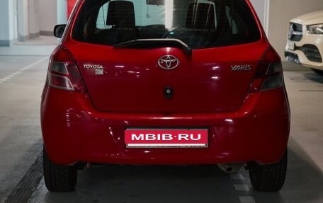 Toyota Yaris III рестайлинг, 2010 год, 520 000 рублей, 7 фотография