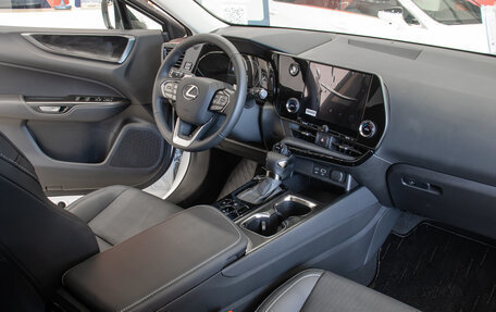 Lexus NX, 2025 год, 6 490 000 рублей, 17 фотография