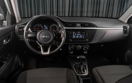 KIA Rio IV, 2021 год, 1 669 000 рублей, 6 фотография
