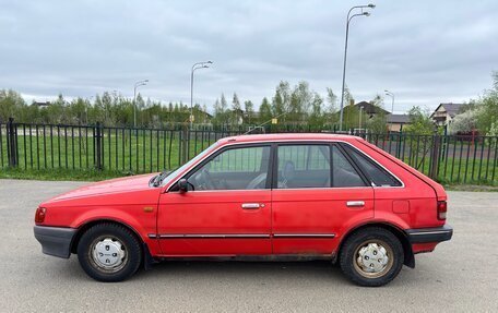 Mazda 323, 1986 год, 200 000 рублей, 2 фотография