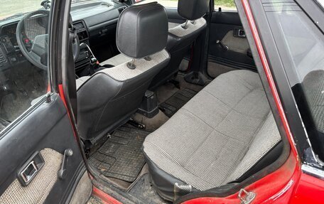 Mazda 323, 1986 год, 200 000 рублей, 8 фотография