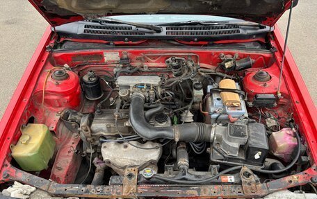 Mazda 323, 1986 год, 200 000 рублей, 10 фотография