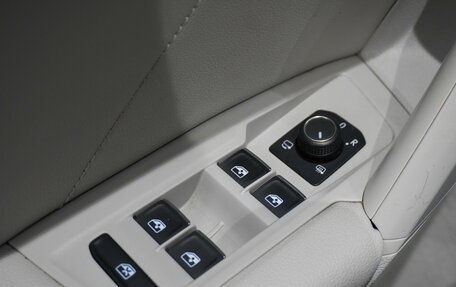 Volkswagen Tiguan II, 2019 год, 2 970 000 рублей, 8 фотография