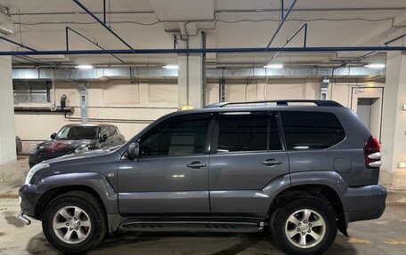 Toyota Land Cruiser Prado 120 рестайлинг, 2007 год, 1 999 999 рублей, 3 фотография