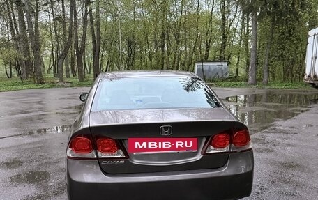Honda Civic VIII, 2010 год, 750 000 рублей, 3 фотография
