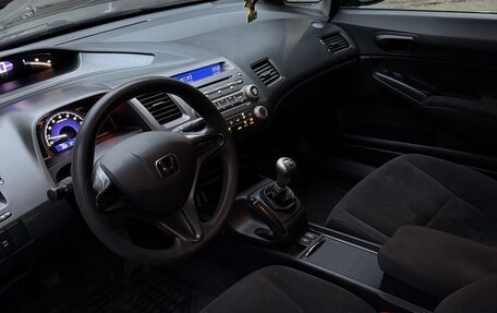 Honda Civic VIII, 2010 год, 750 000 рублей, 10 фотография