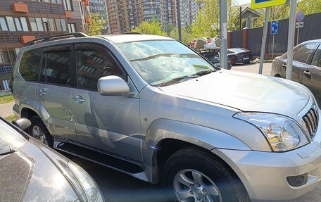 Toyota Land Cruiser Prado 120 рестайлинг, 2005 год, 1 890 000 рублей, 2 фотография