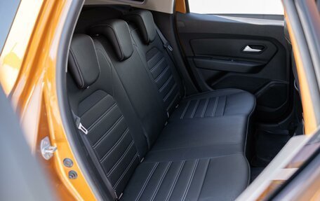Renault Duster, 2022 год, 1 999 000 рублей, 8 фотография