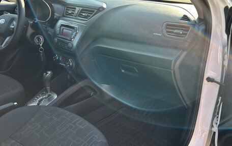 KIA Rio III рестайлинг, 2012 год, 860 000 рублей, 12 фотография