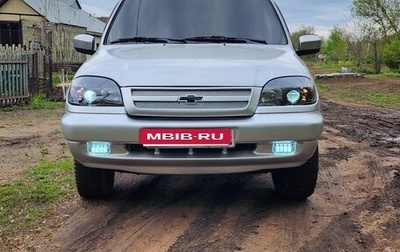 Chevrolet Niva I рестайлинг, 2004 год, 313 000 рублей, 1 фотография