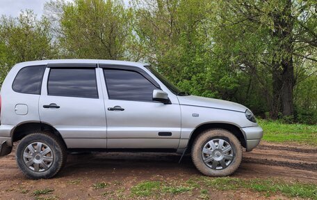 Chevrolet Niva I рестайлинг, 2004 год, 313 000 рублей, 7 фотография